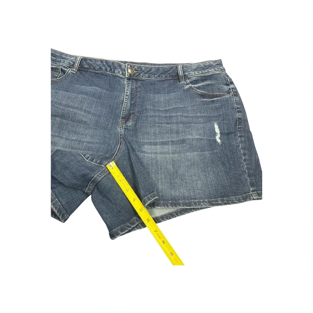 Venezia Lane Bryant Womens Plus Size 24 Distressed Denim Jean Shorts Medium Wash